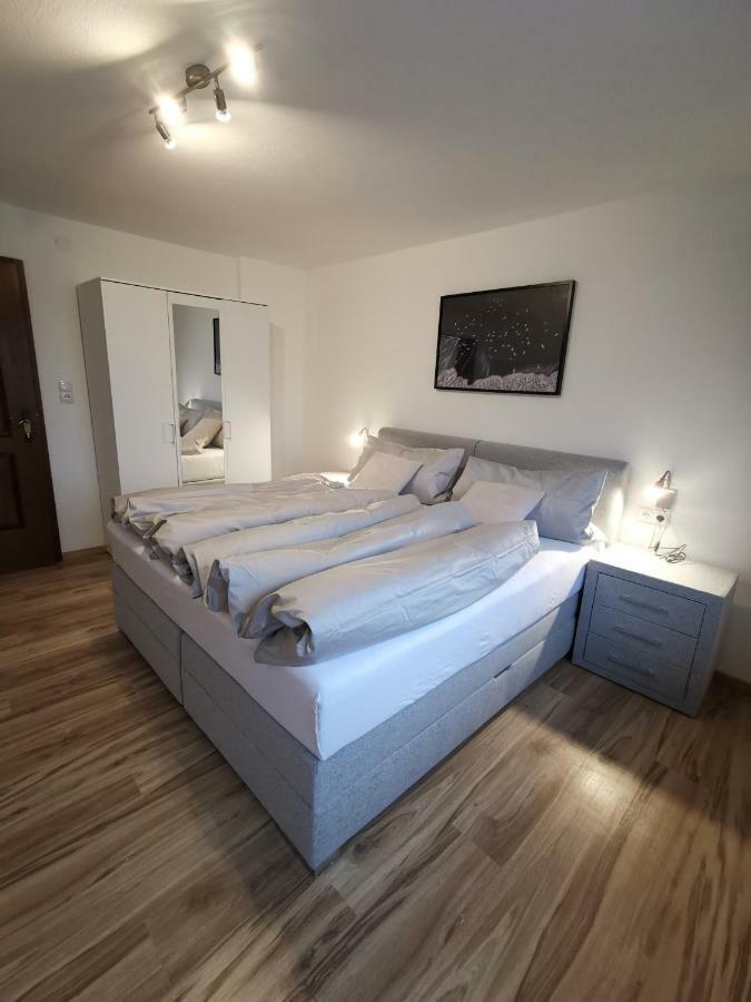 Appartment Fuzzy Solden Ngoại thất bức ảnh