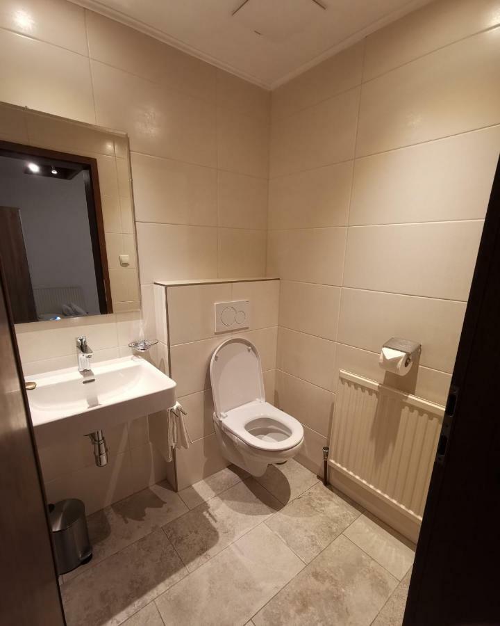 Appartment Fuzzy Solden Ngoại thất bức ảnh
